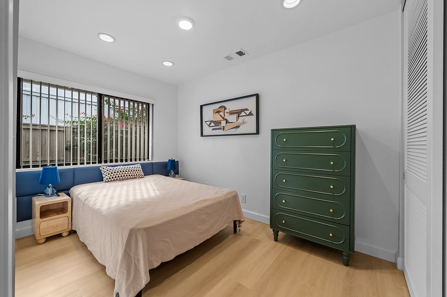 Furnished Finder property 1059293_1 photo 12