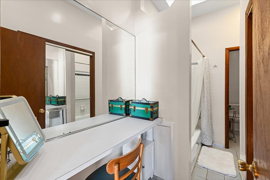 Furnished Finder property 1059357_1 photo 14