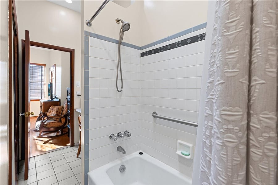 Furnished Finder property 1059357_1 photo 15