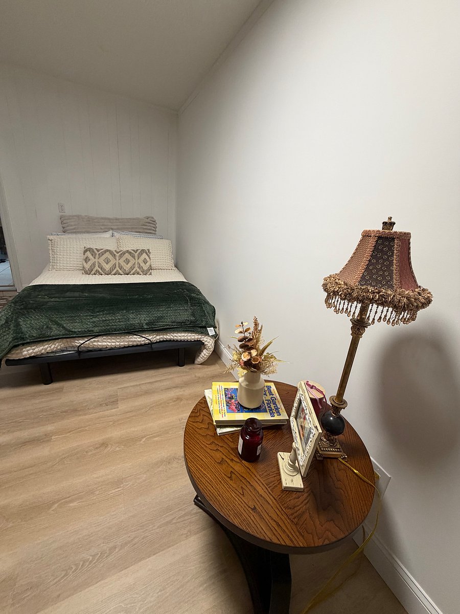 Furnished Finder property 1059412_1 photo 13