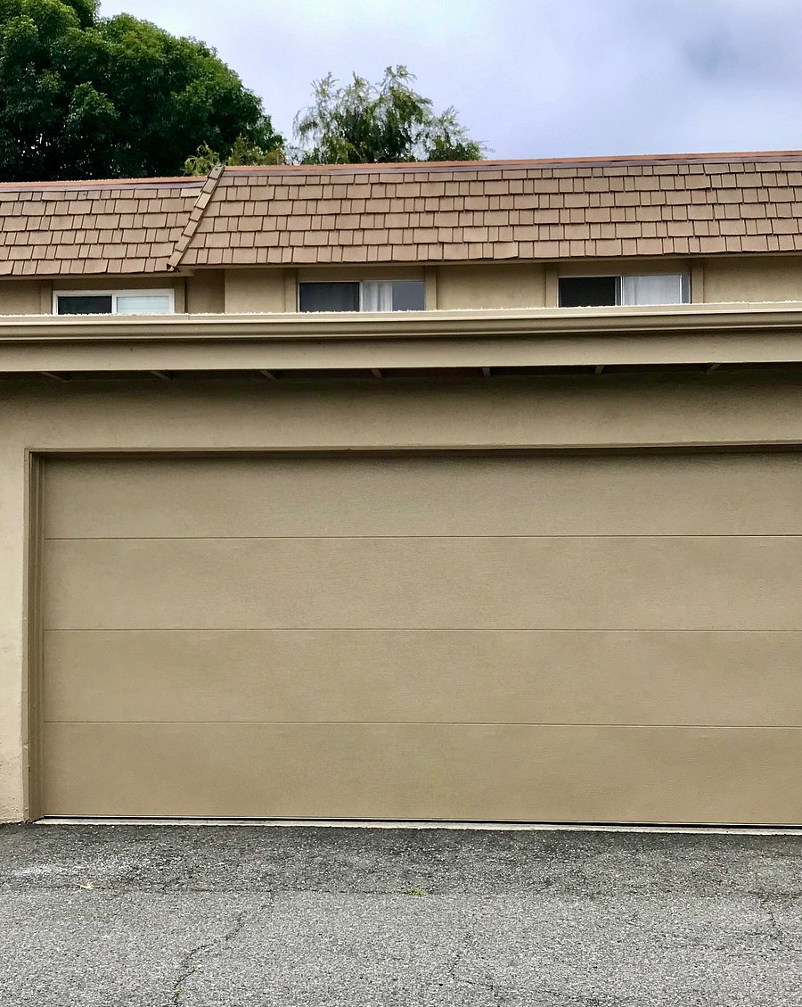 2-Car Garage