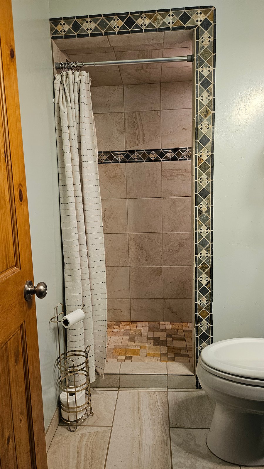 Furnished Finder property 1059696_1 photo 11