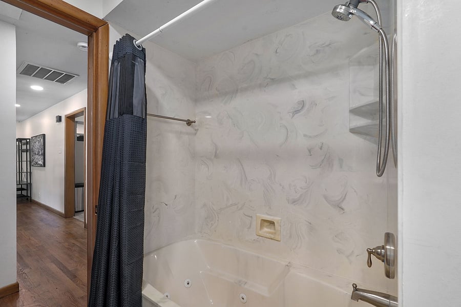 Furnished Finder property 1059768_1 photo 18
