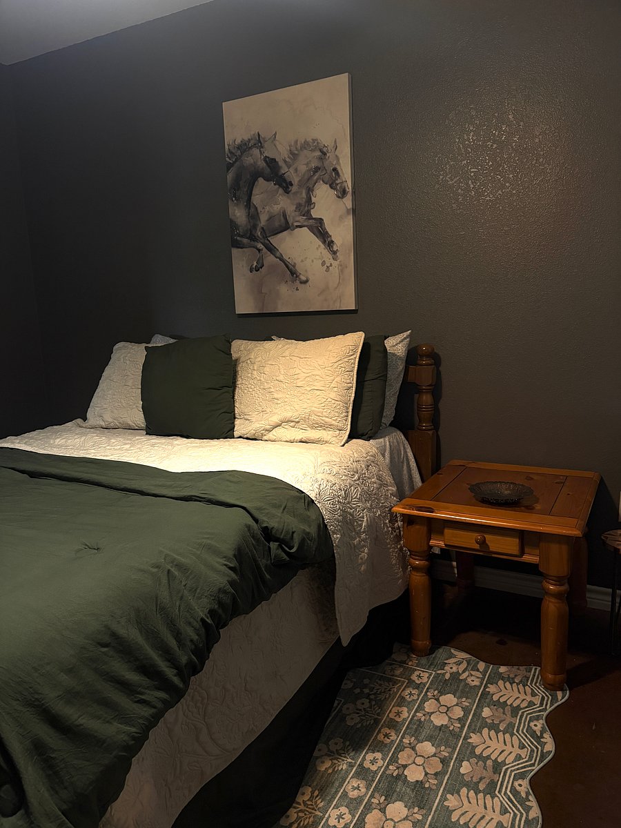 Furnished Finder property 1060396_1 photo 8