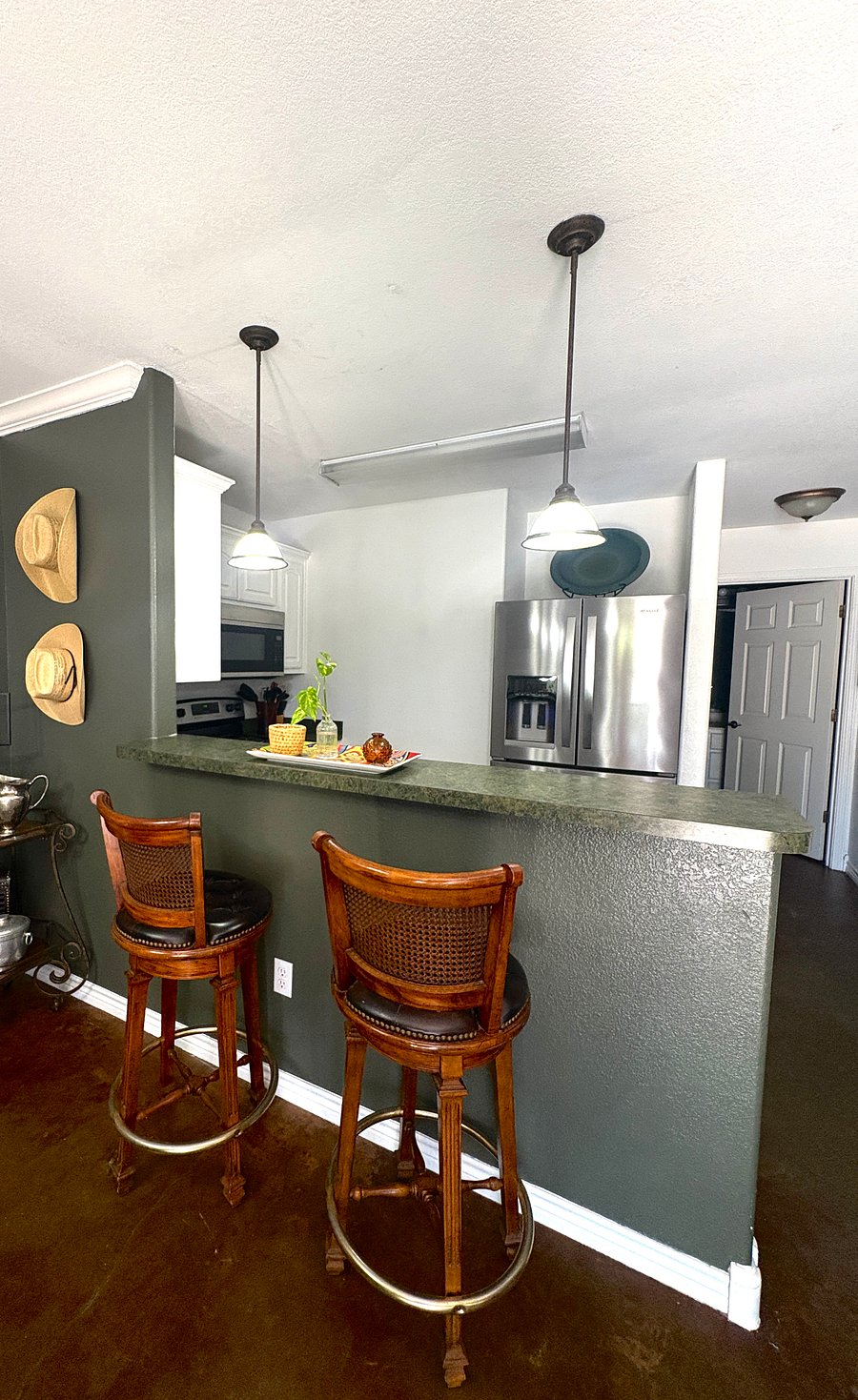 Furnished Finder property 1060396_1 photo 4