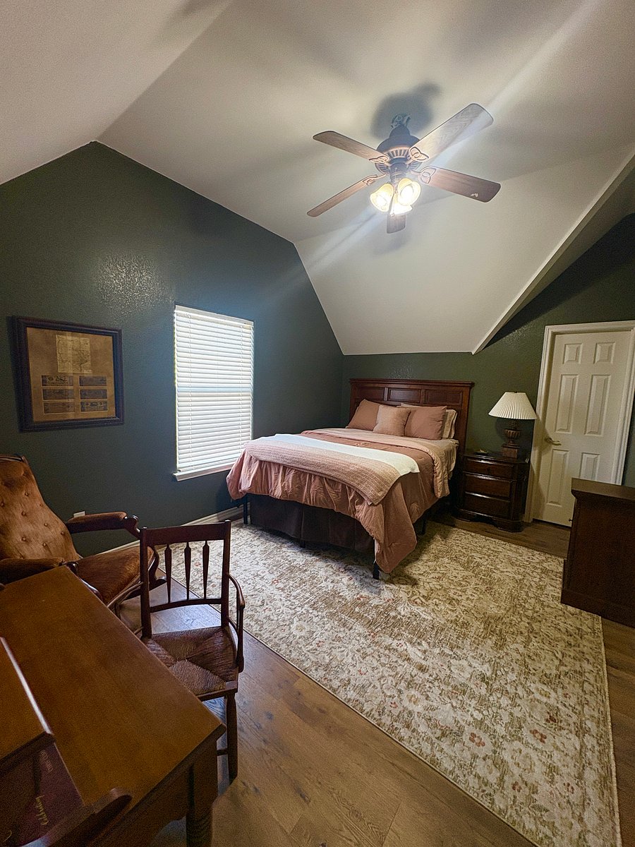 Furnished Finder property 1060396_1 photo 12
