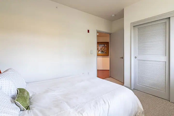 Furnished Finder property 1061051_1 photo 24