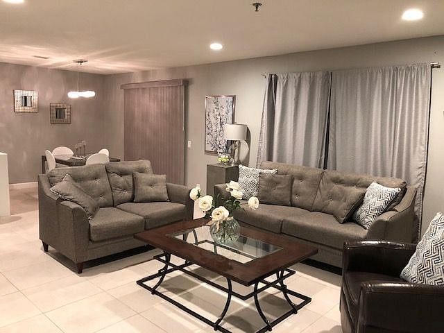 Furnished Finder property 128545_1 photo 3