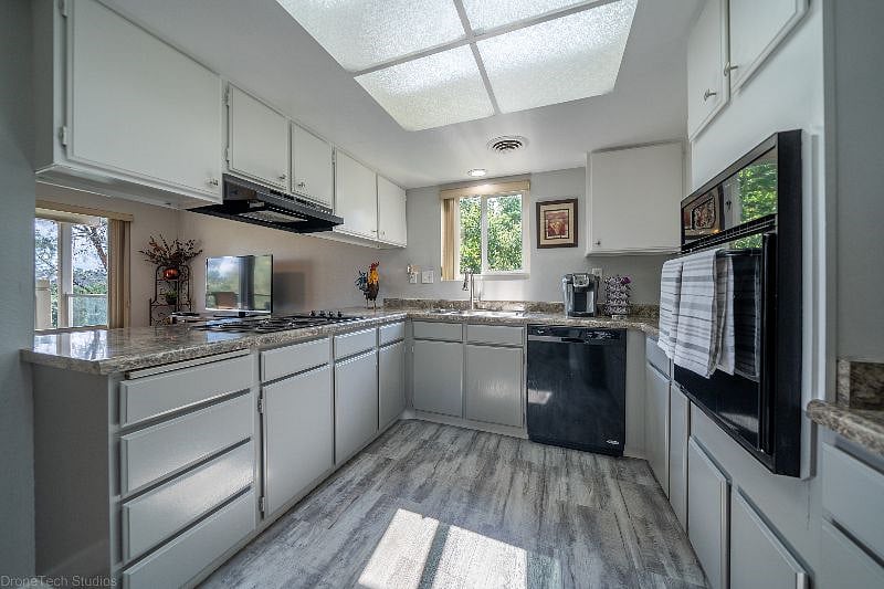 Another Kitchen view