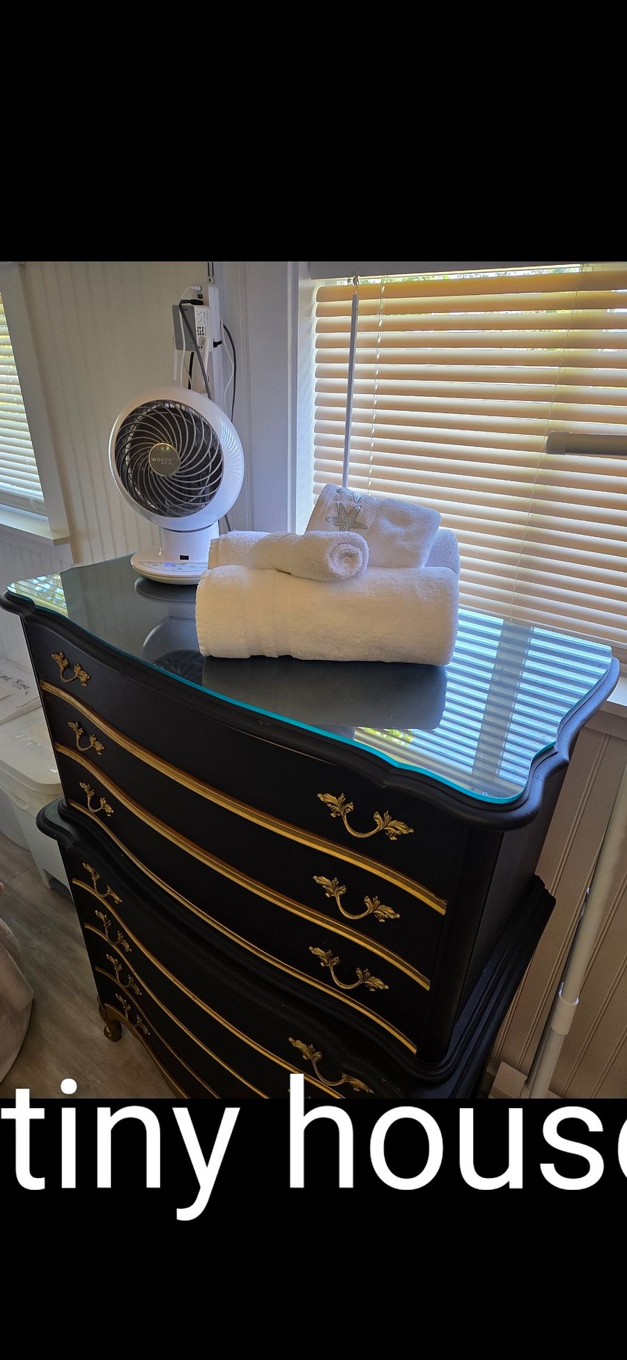 Tiny house
Lg dresser