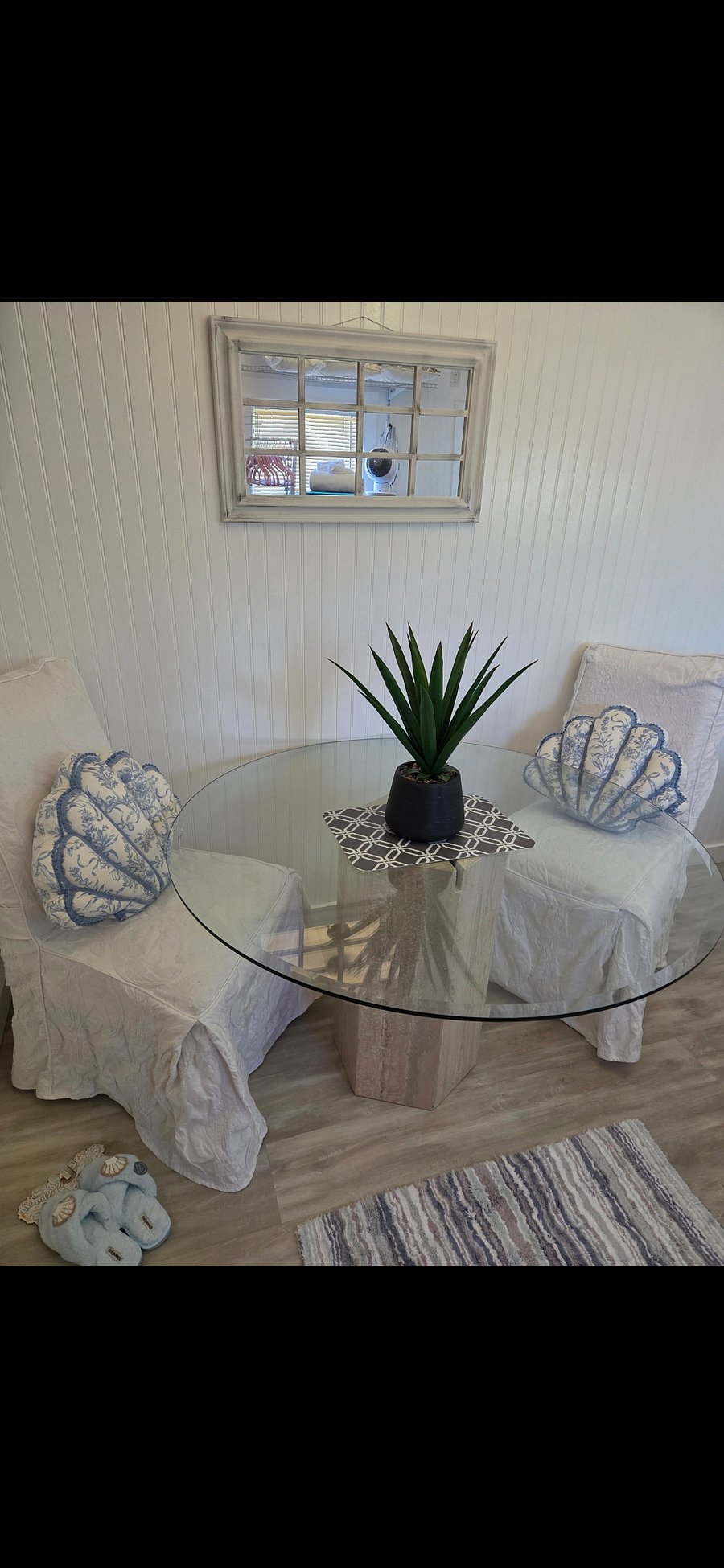 Dining area tiny house
503-319-9110