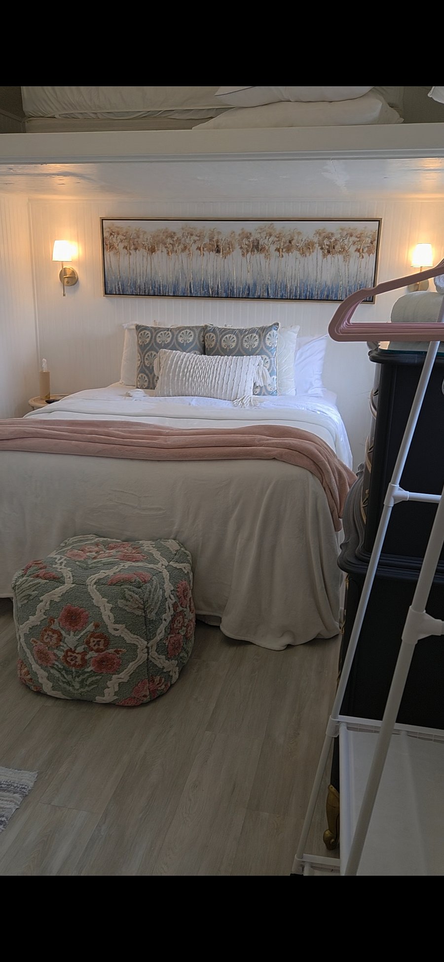 Queen bed