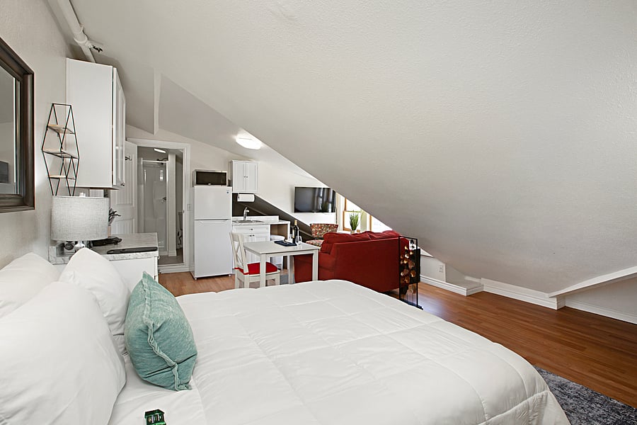 Furnished Finder property 187708_11 photo 3