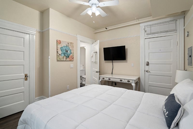 Furnished Finder property 187708_8 photo 23