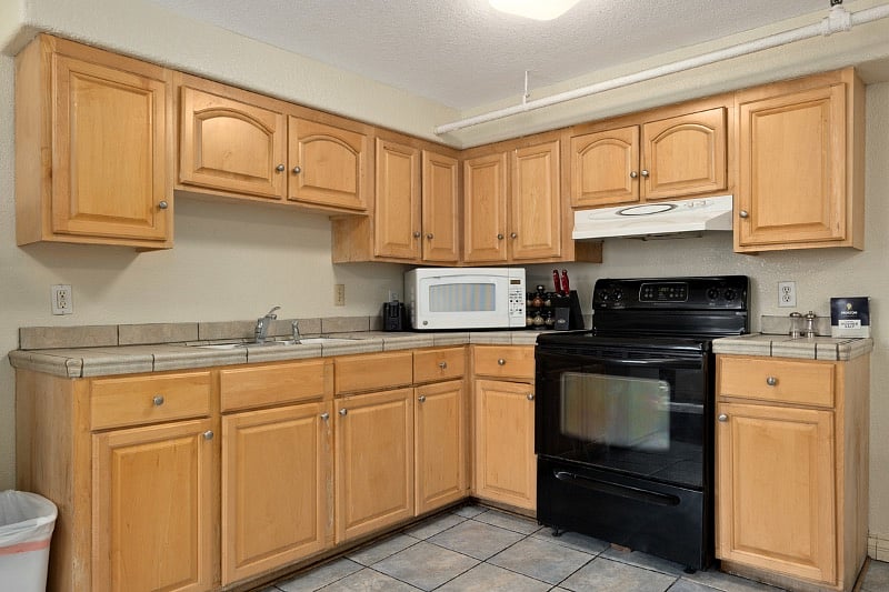 This is the shared kitchen downstairs. New Stove