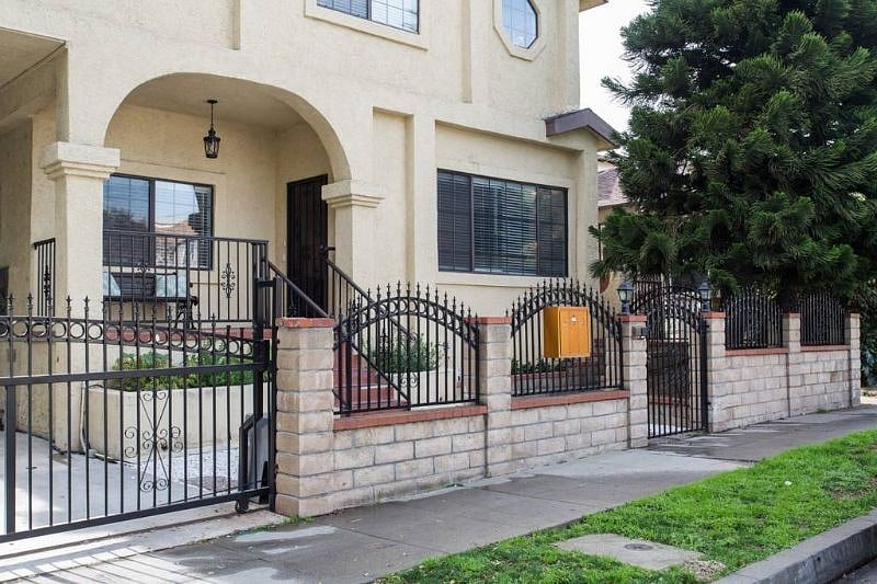 Front entrance of property
