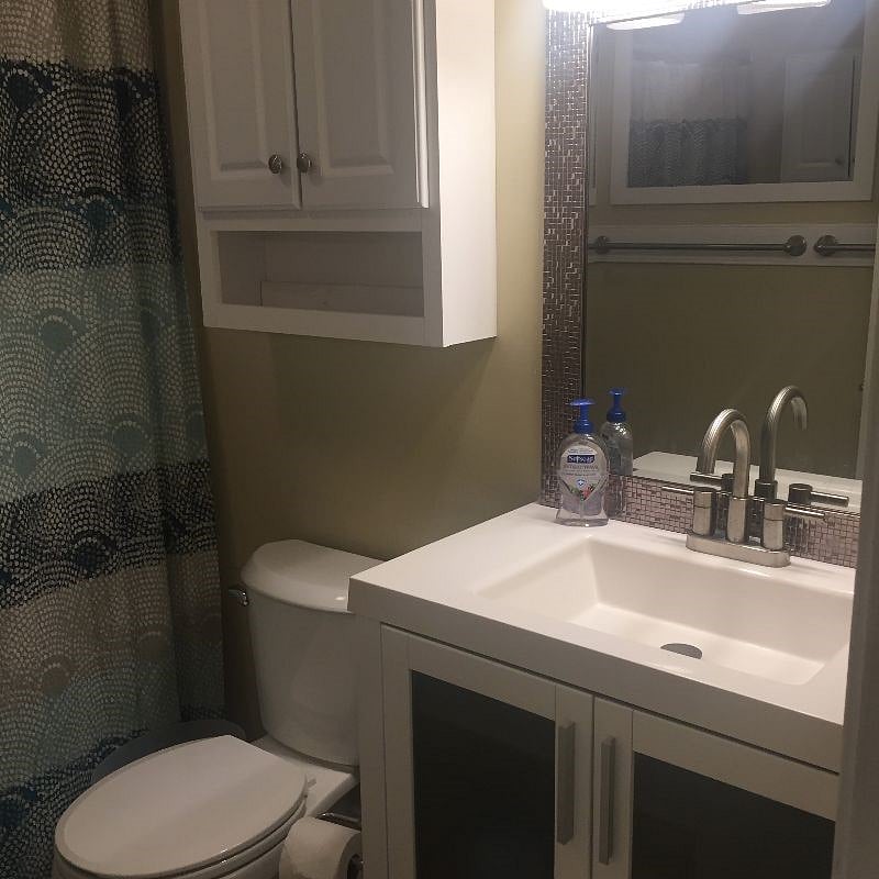 Modern bathroom