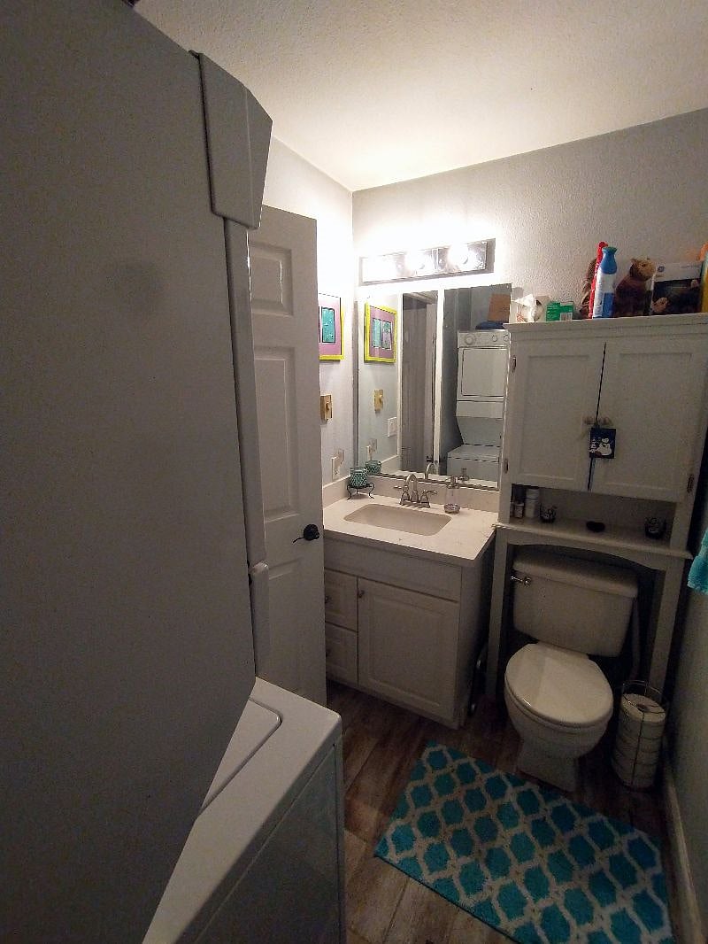 Half bath/laundry