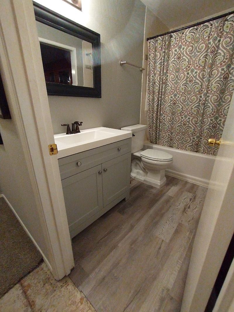 Main bathroom