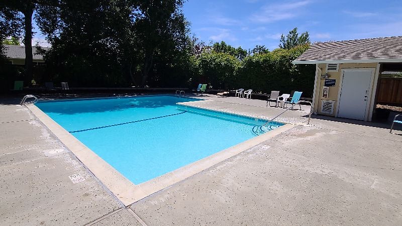 Walk to Neighborhood Pool