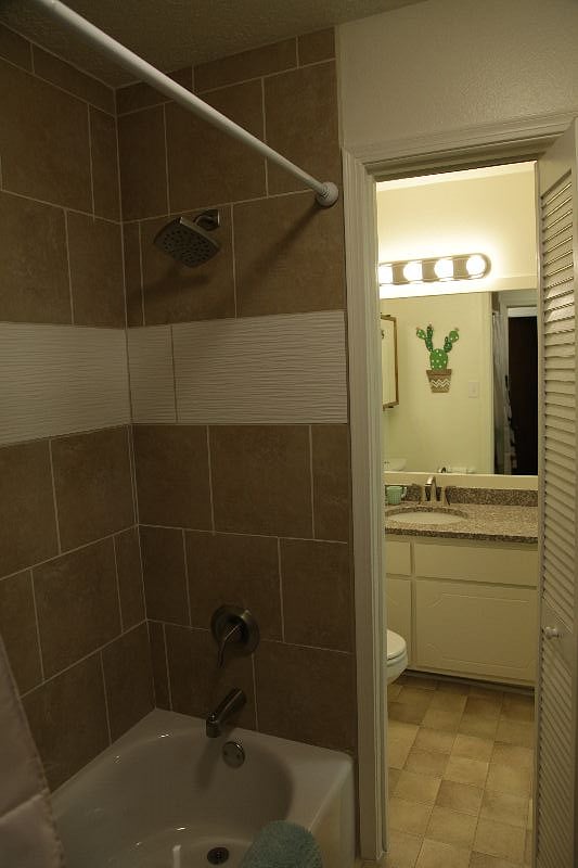 Separate Shower/Tub