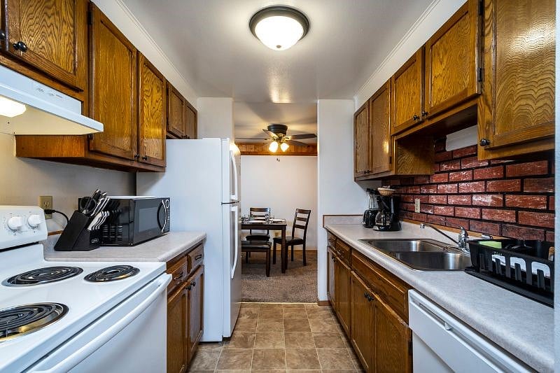 Furnished Finder property 189844_1 photo 3
