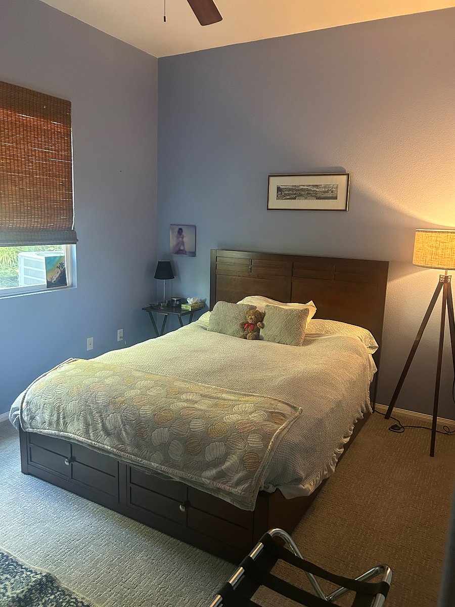 Queen bedroom