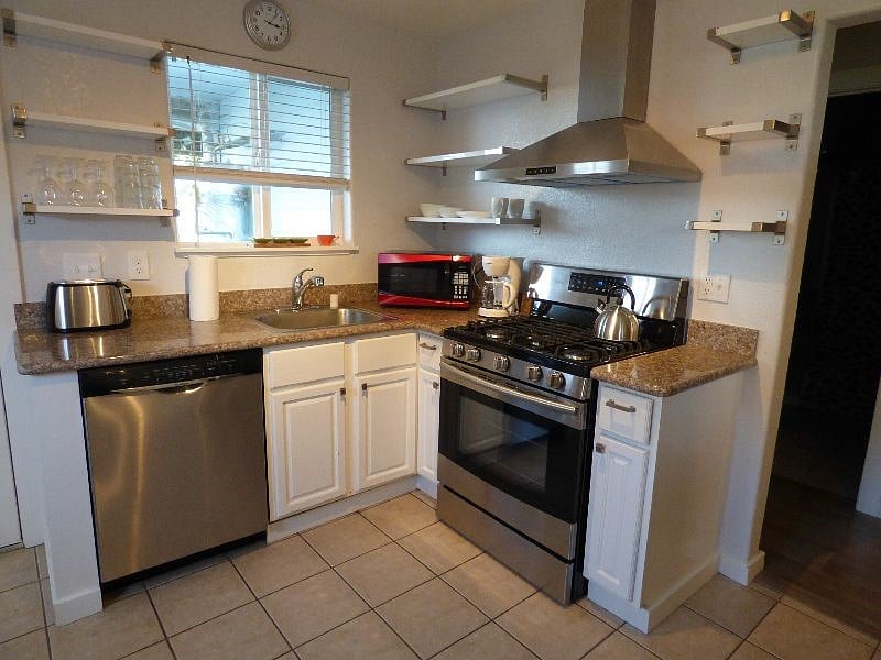 Furnished Finder property 191398_1 photo 3
