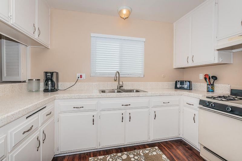 Furnished Finder property 191603_8 photo 4