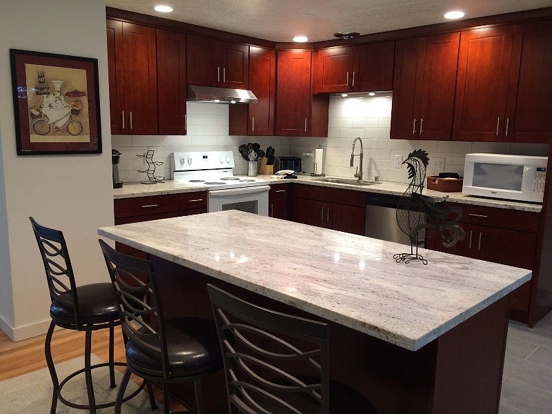 Large island with seating