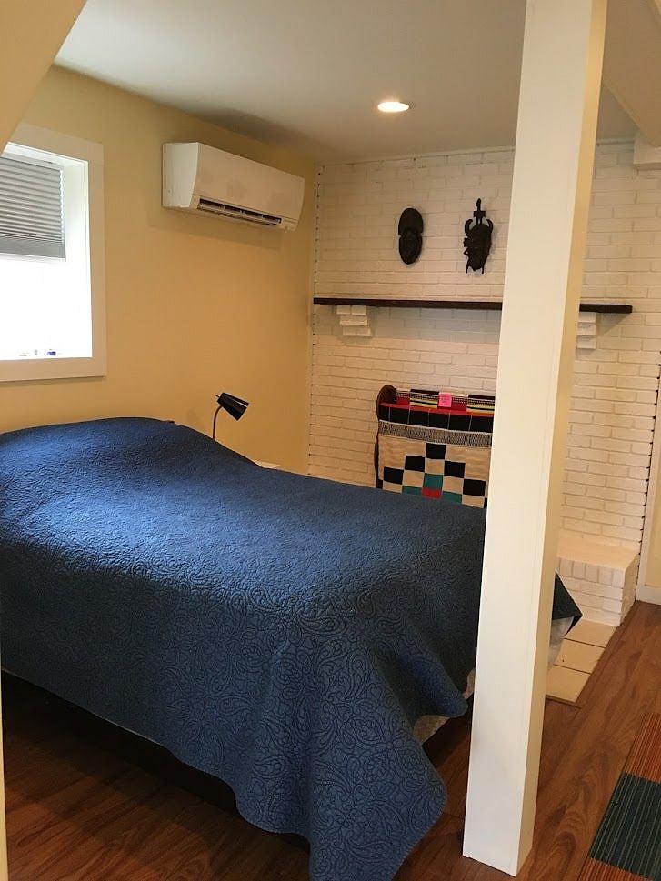 Full size bed 75 x 54