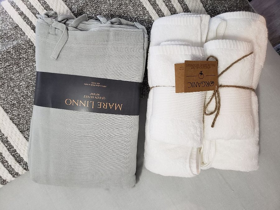 High quality throughout
Organic cotton towels and linen duvet covers.
