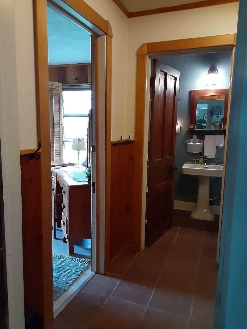 Private Entrance Area - just off shared kitchen.