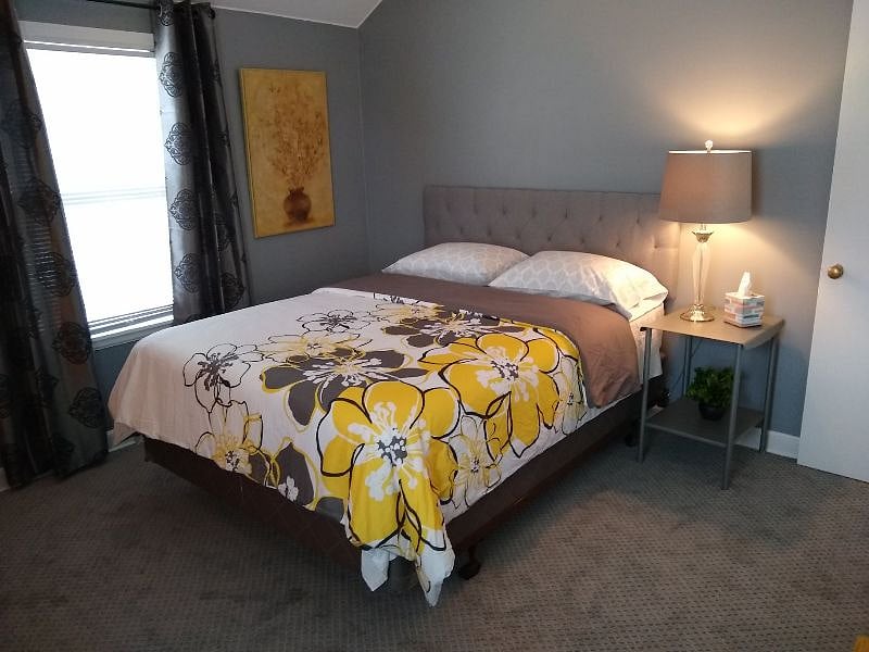 Queen Bed, Window Air conditioner