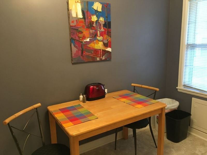 Eat-in Kitchen