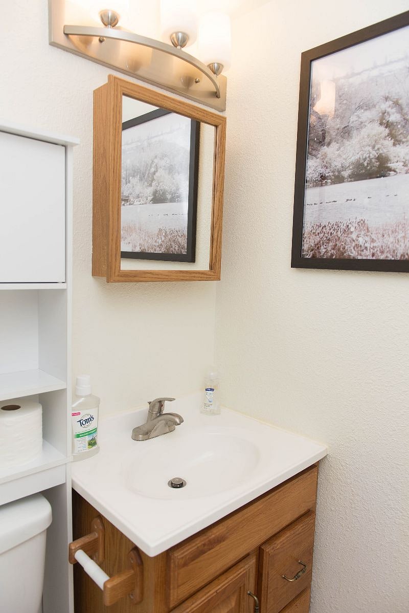 Small Bathroom 1