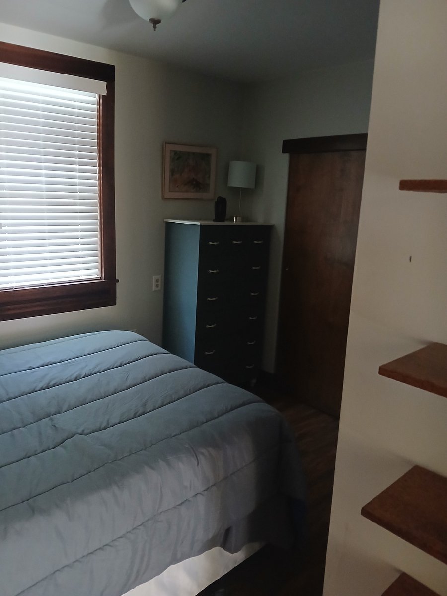 Furnished Finder property 195729_1 photo 2
