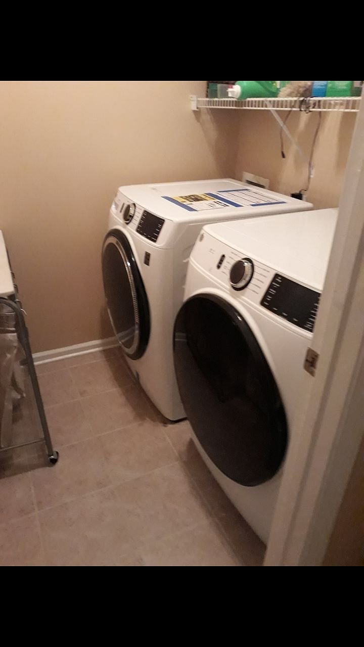 Smart Front Load Washer/Dryer