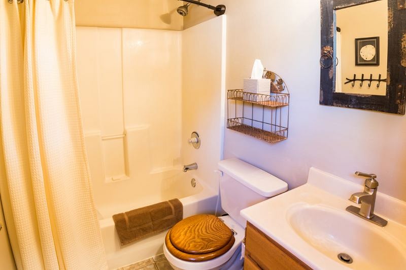 Bathroom. Shower only.