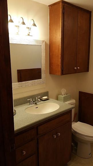 1st floor bathroom includes tub and shower