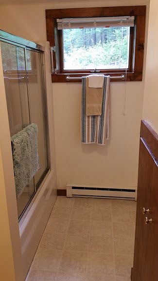 Tub + Shower 1st floor