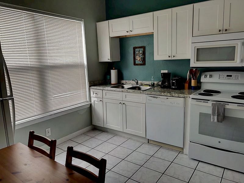 Furnished Finder property 198618_3 photo 7