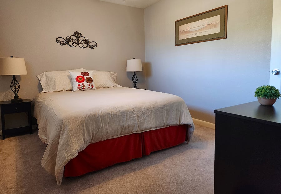 Queen bedroom