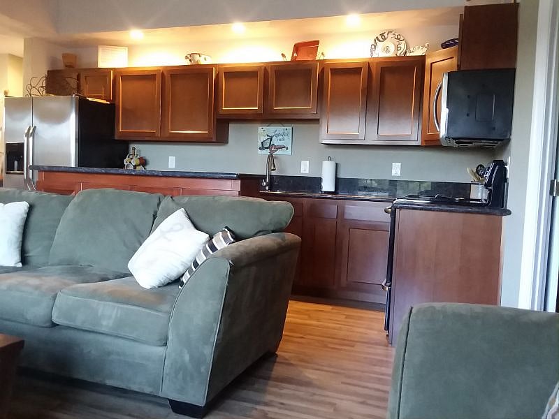 Furnished Finder property 201290_1 photo 3