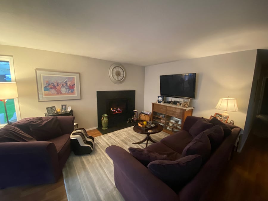 Gas fireplace, foot massager and large screen TV with Bose Speaker
