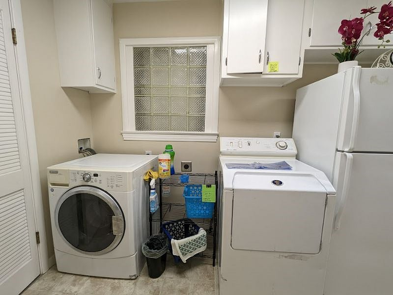 Main House and Studio SHARED LAUNDRY