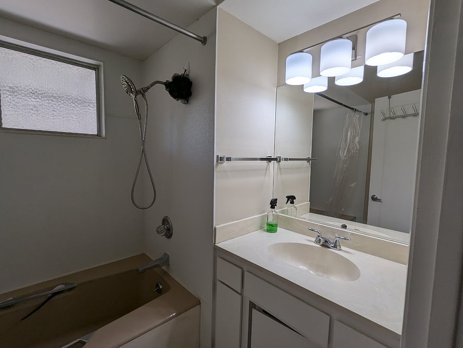 Private Bathroom for Studio