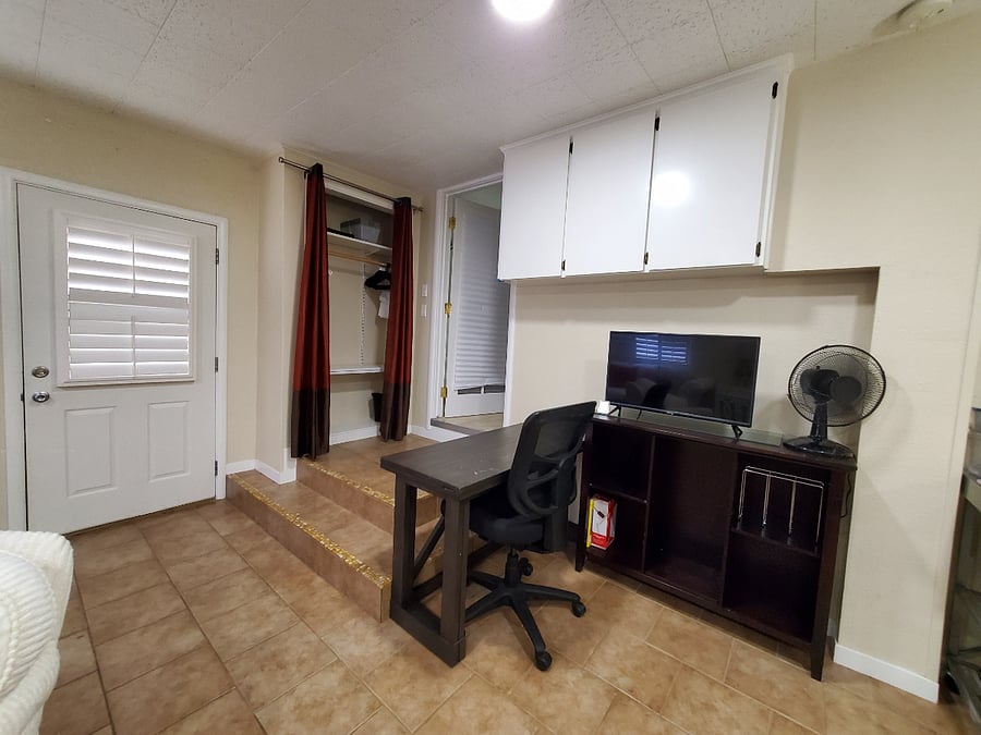 Office Space with TV