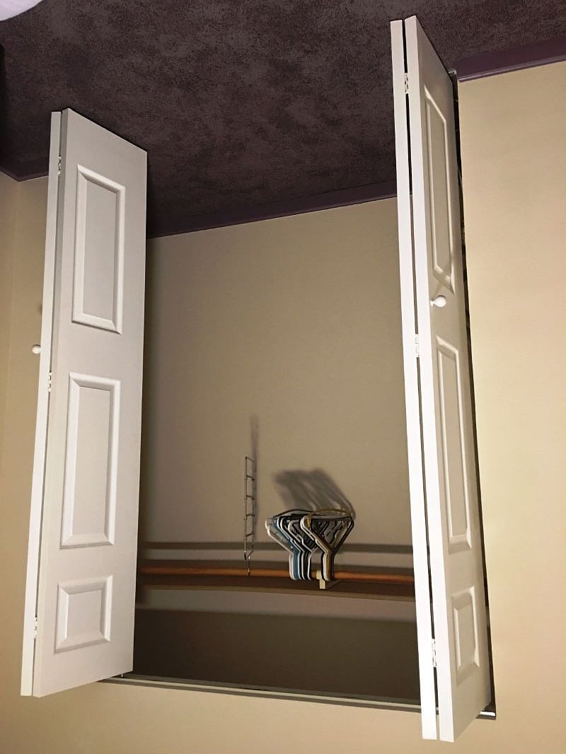Rooms include Closets