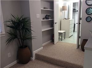 Entry to dressing area and full laundry